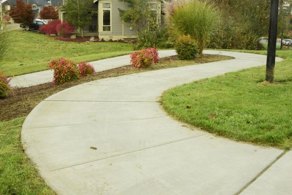 Cost of Concrete Sidewalk Replacement in Folsom