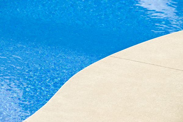 Cost of Pool Deck Construction in Folsom