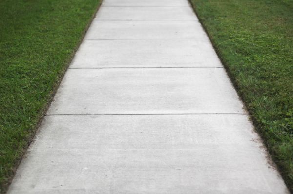 Cost of Concrete Walkway Replacement in Folsom