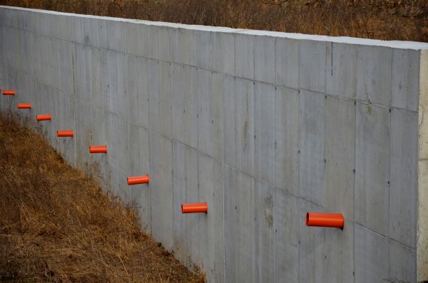 Cost of Concrete Wall Installation in Folsom