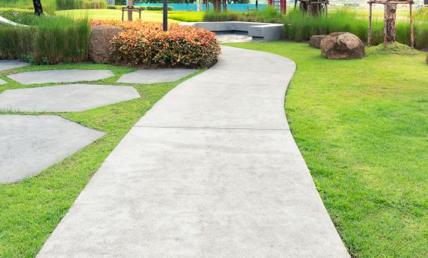 Cost of Concrete Sidewalk Installation in Folsom